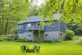 Meadville Home Private Yard and Fishing Nearby